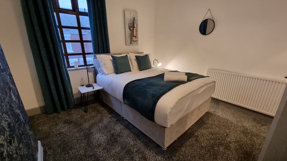 Cosy Stay in Stoke on Trent By Villazu view 2