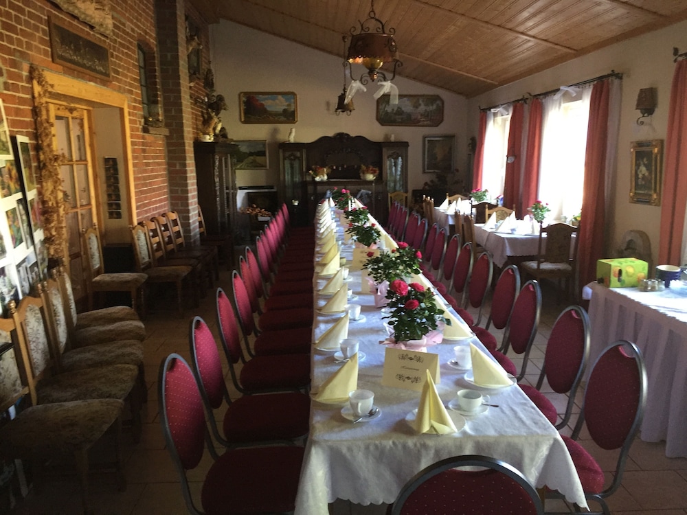 meeting & event spaces