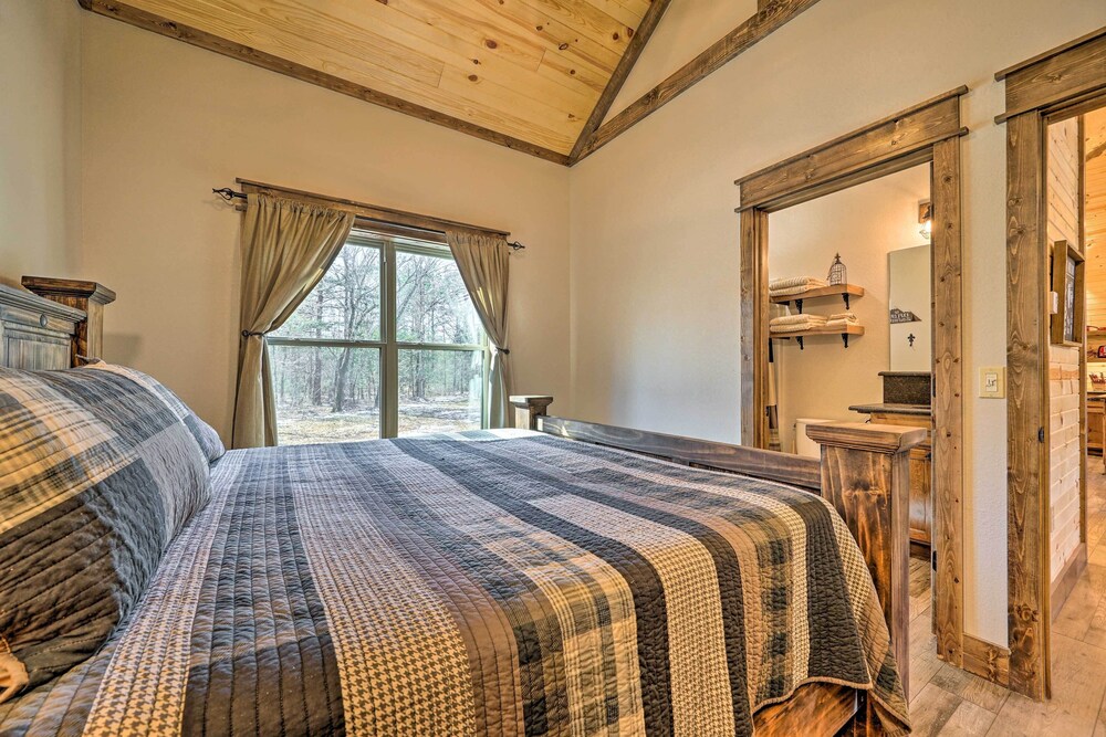 Ouachita Mtn Home: Near ATV & Hiking Trails! view 4