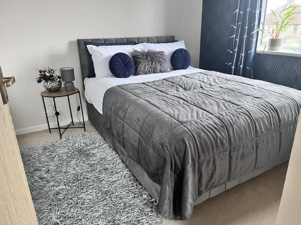 The Olive Nest Lush House in Ashford With Drive view 4