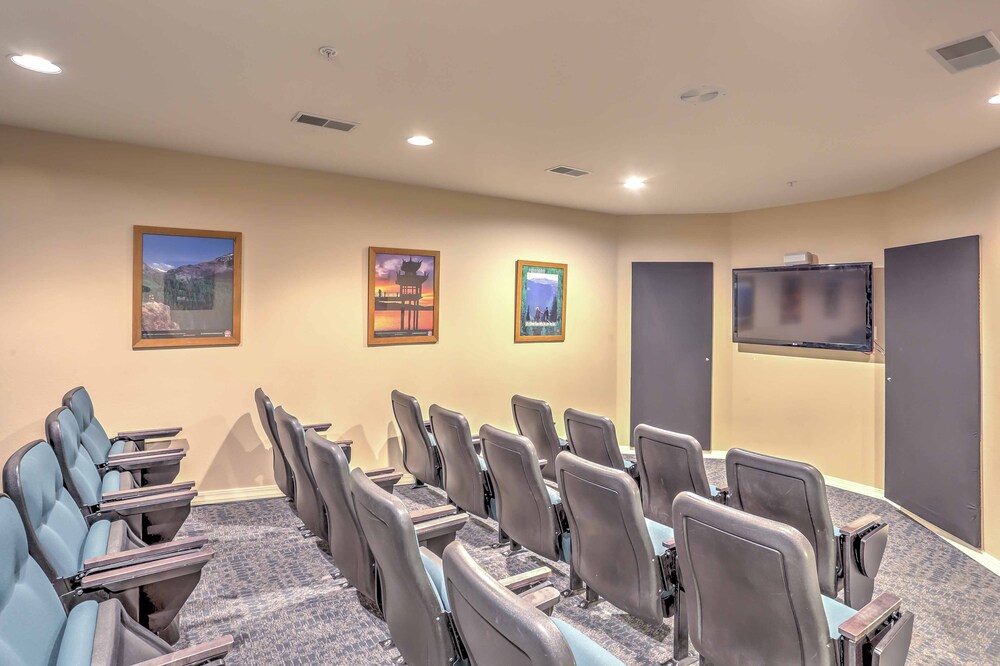 meeting & event spaces