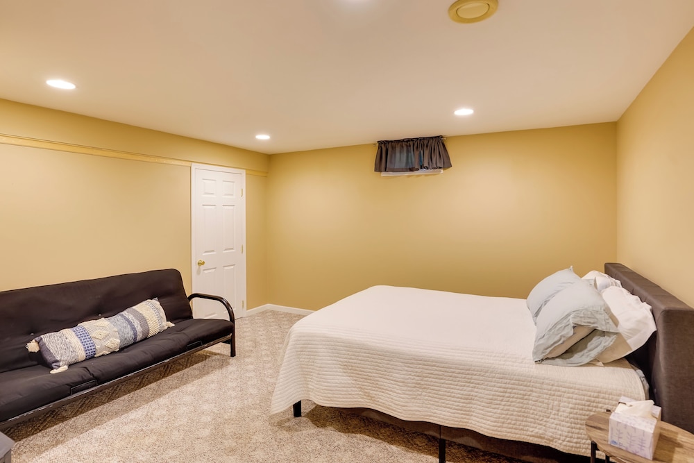 Expansive Upstate Home w/ Home Theater! view 3