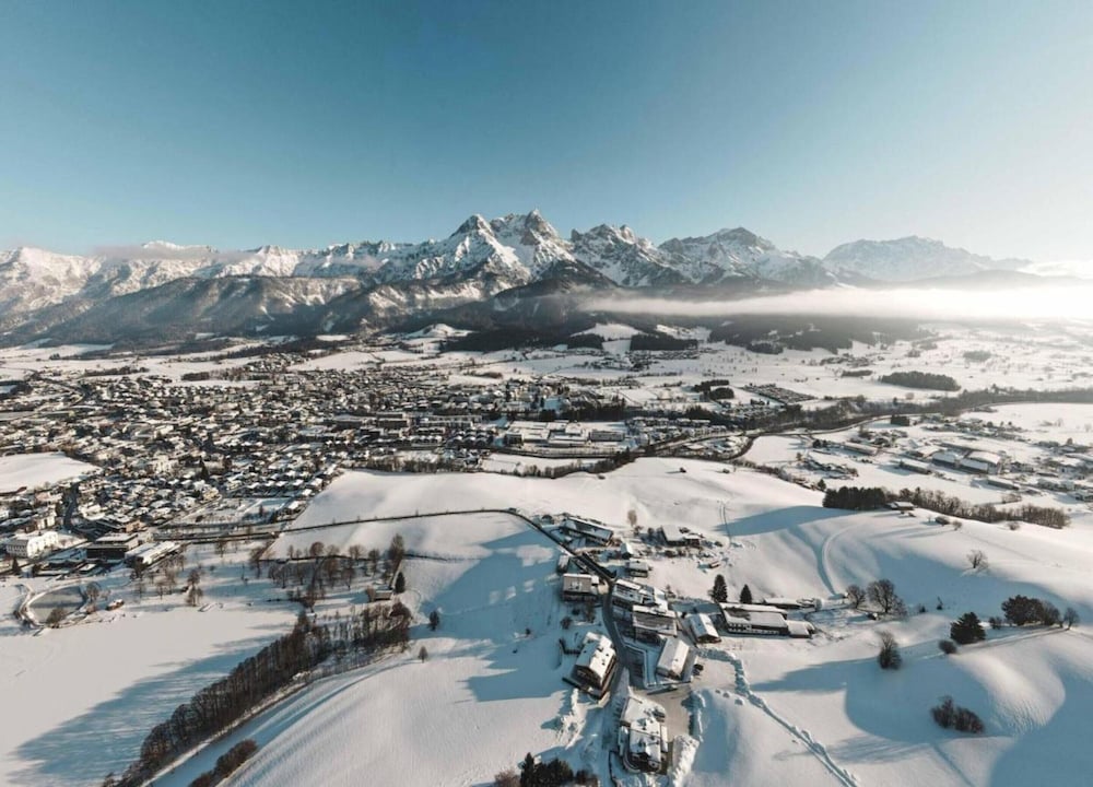 Appealing Apartment in Saalfelden Near Lake