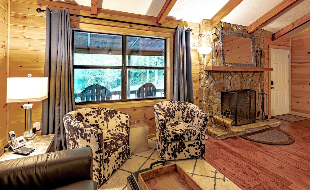 stayNantahala - Smoky Mountain Cabins