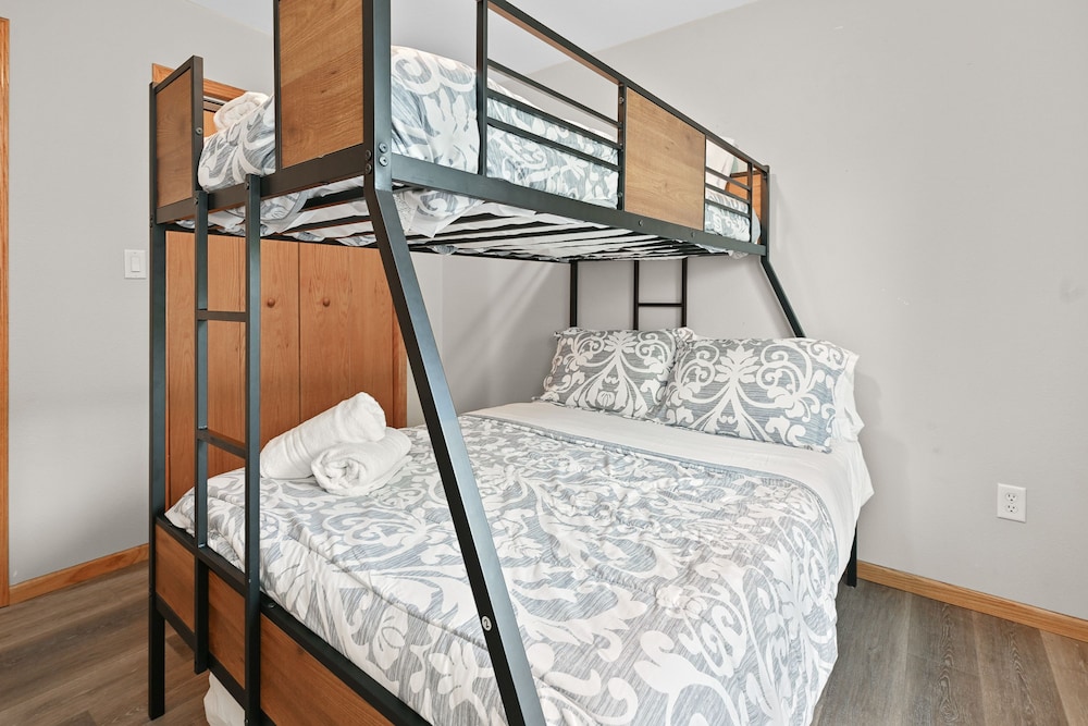 Woodland Escape - Upper Suite