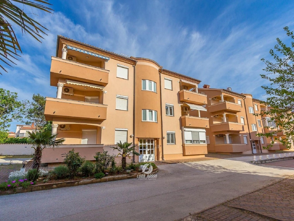 Apartment in Medulin Near Beach
