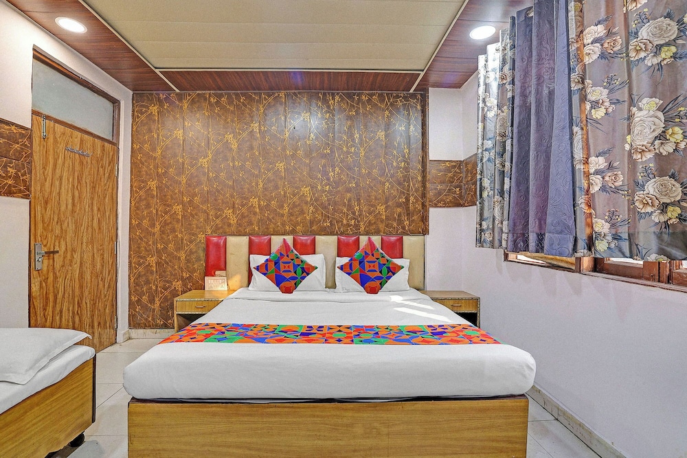 Fabhotel Kg Palace