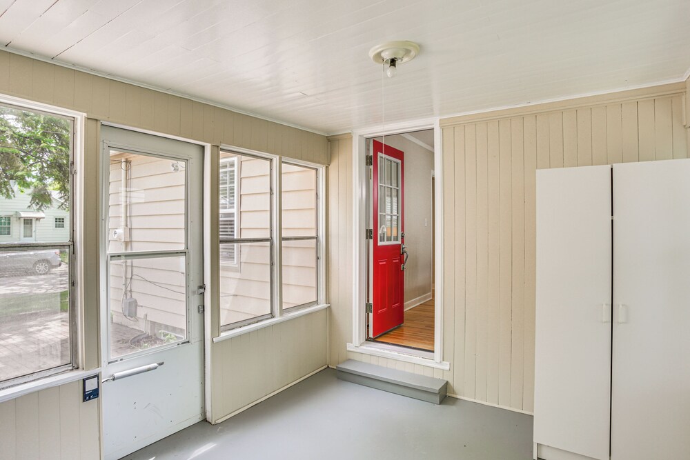 Charming Saint Paul Retreat: 7 Mi to Downtown!