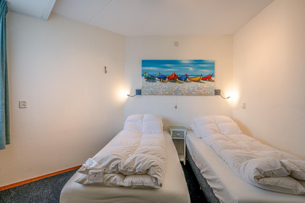 Nice Apartment Near the Center of De Koog
