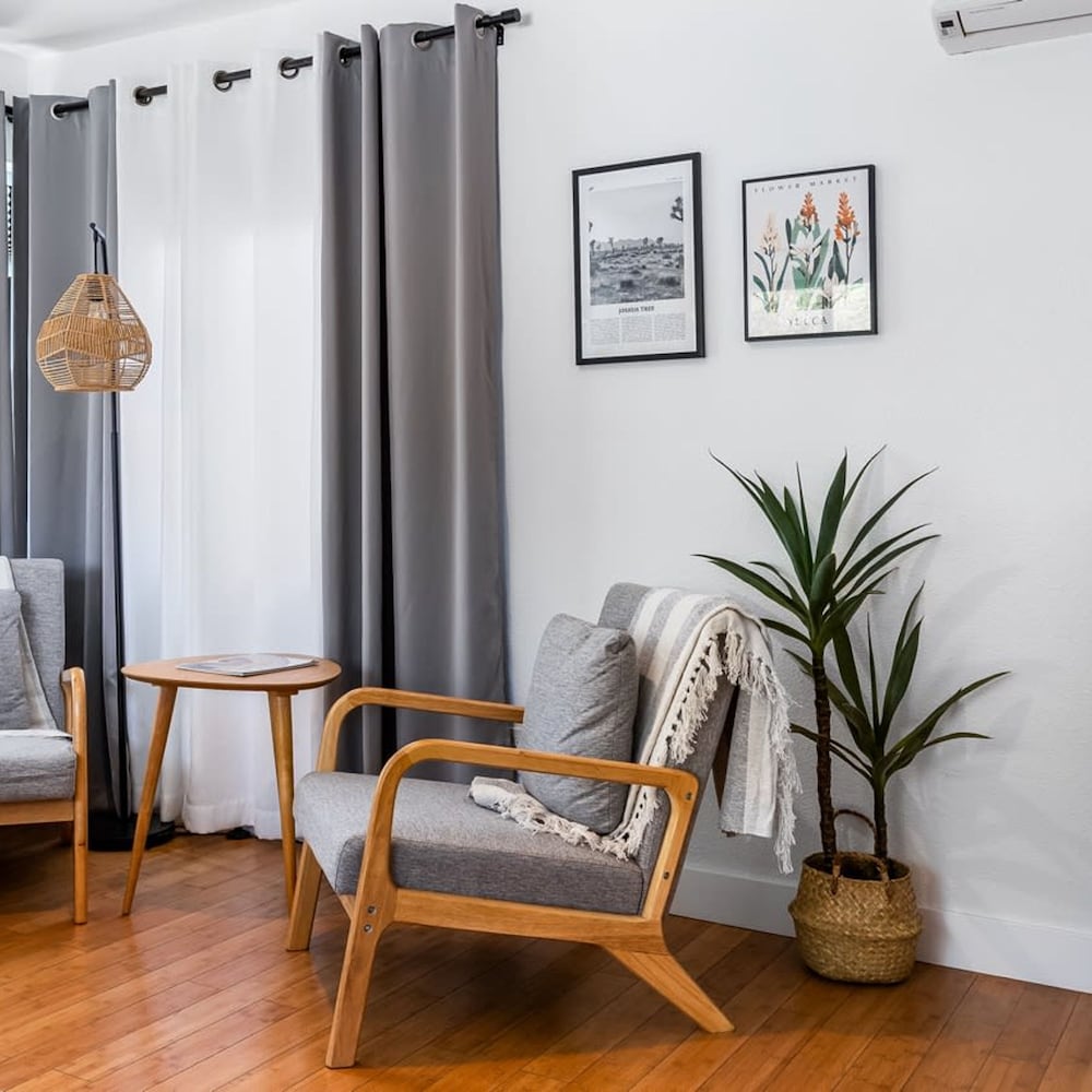 The Yucca Hotel- Entire Boutique Buyout