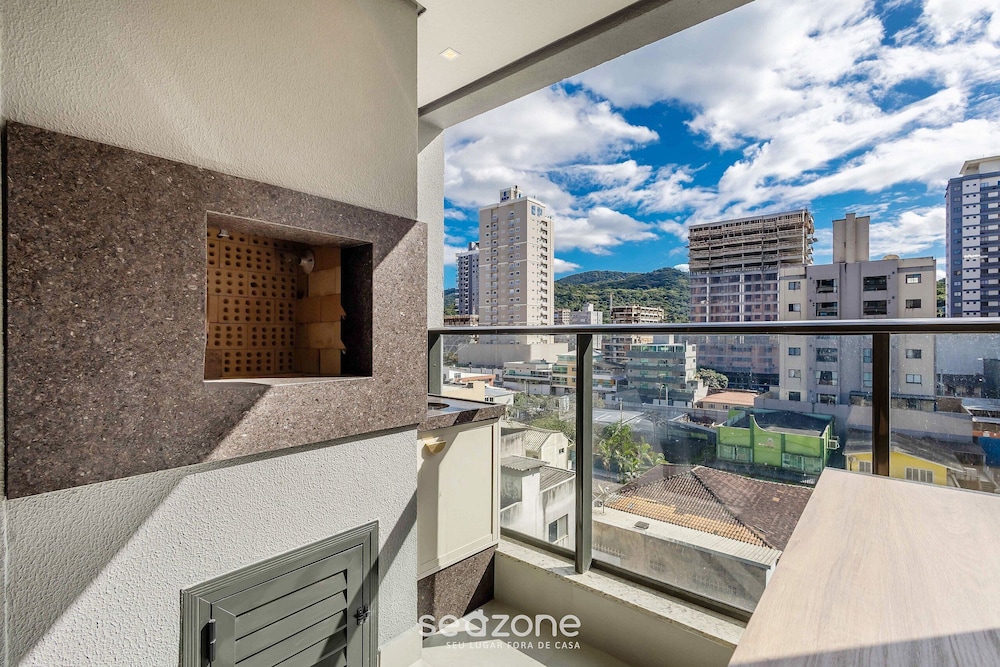 Apart With Barbecue 600m From the Beach Aqt0604