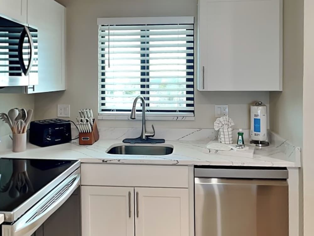 Seaside 5 by Distinctive Beach Rentals