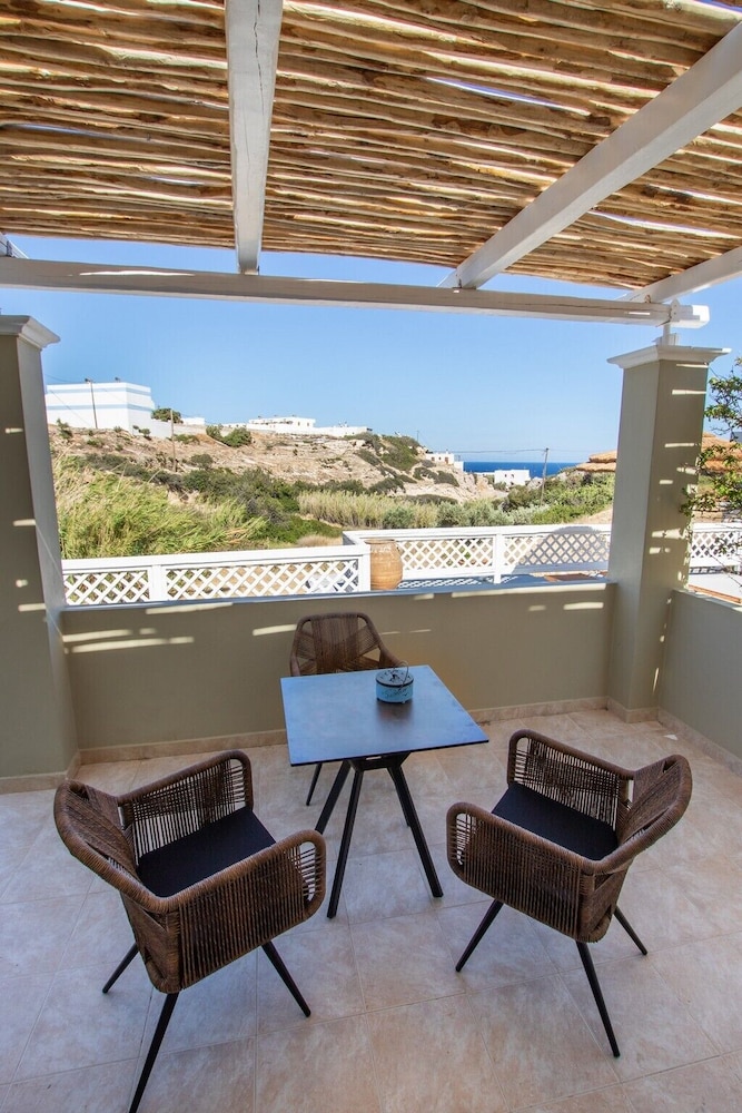 Elaia Villas