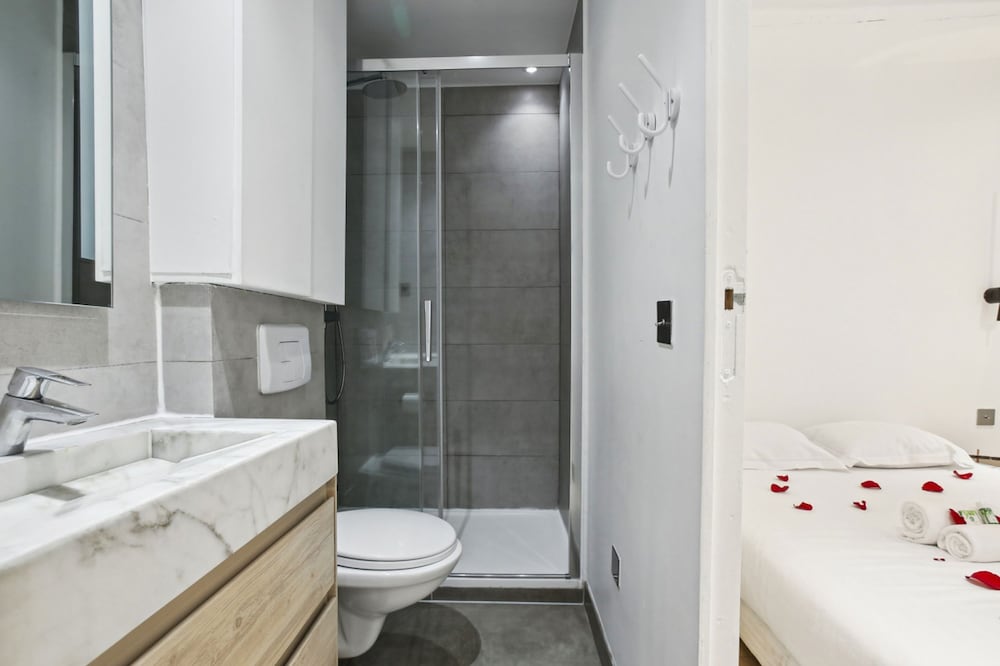 Lavie Maison AC Center of Paris