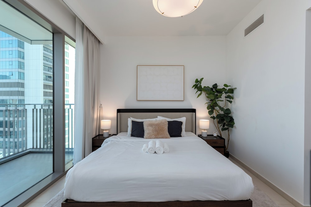 Downtown Views - Mint Stay