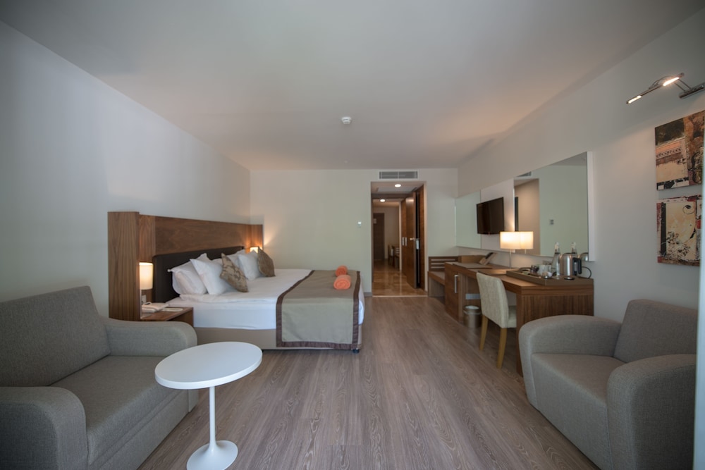 Nirvana Mediterranean Excellence - All Inclusive