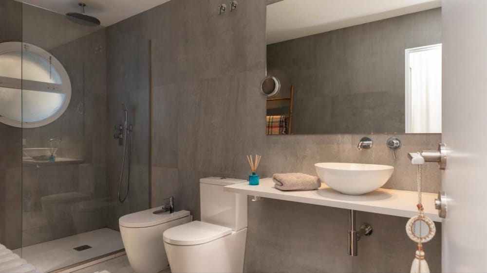 Ferran in Llafranc With 4 Bedrooms and 2 Bathrooms