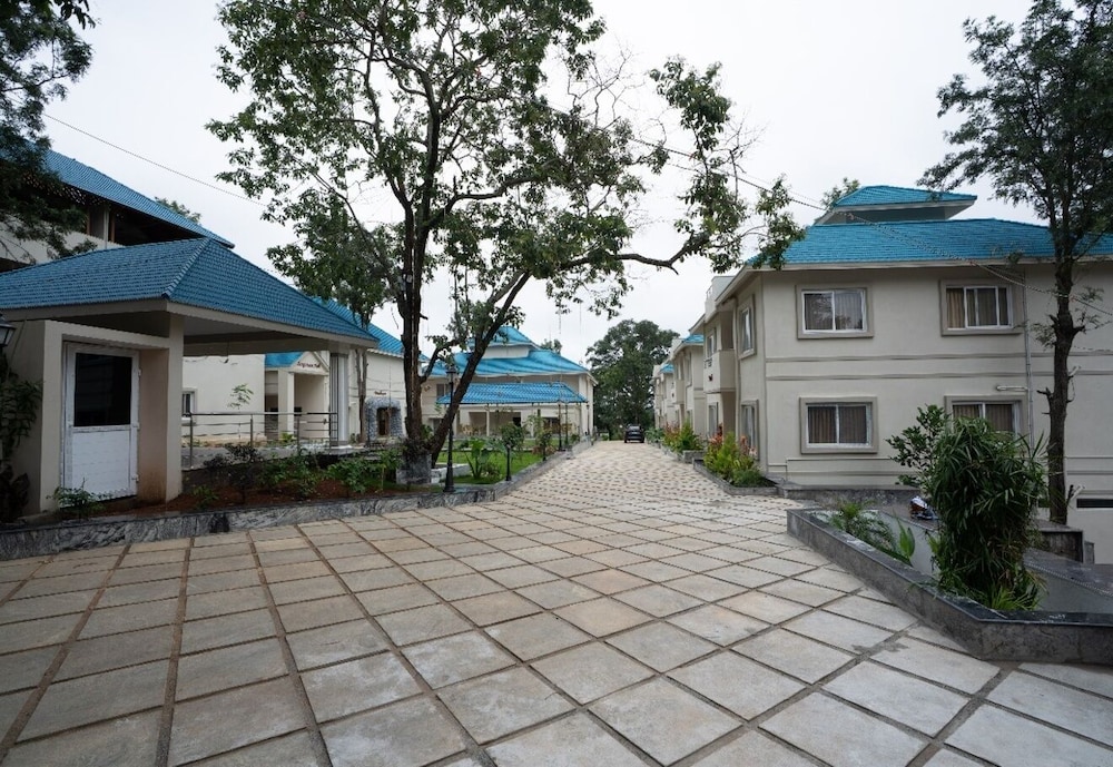MSB Silver Spring Resort