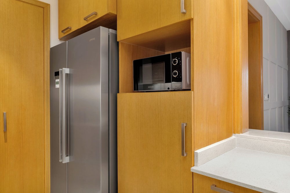 Roomszy Residences - Opera Grand