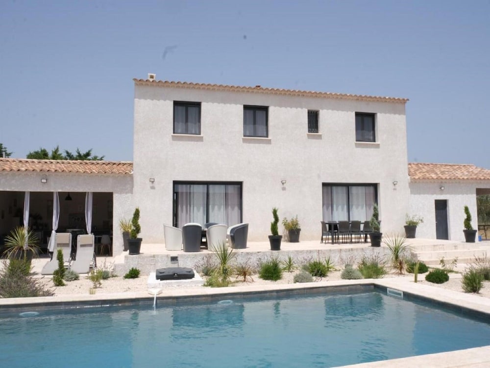 Charming Holiday Home With Private Pool