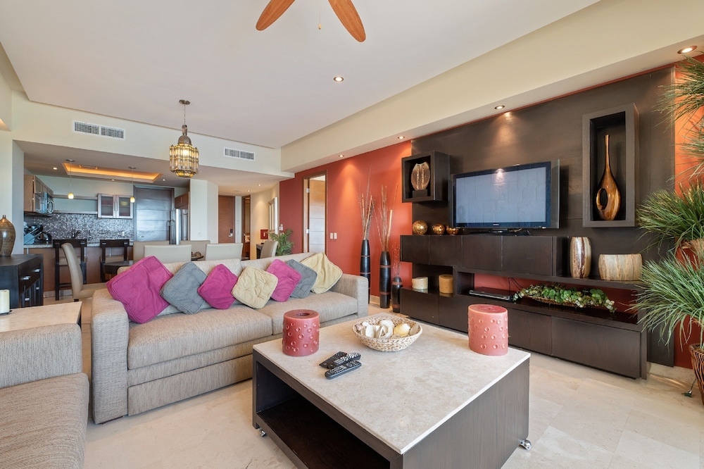 Encanto Living 0302 -1BR by Kivoya