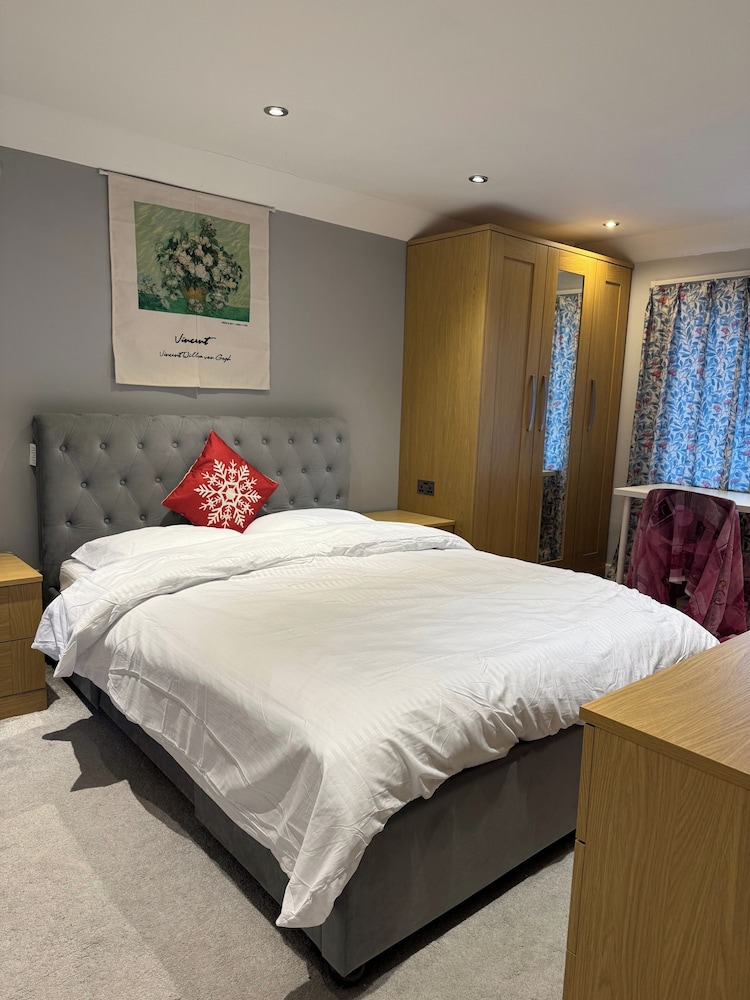 Oxford - Villa - Sleeps 8 - Garden - Parking