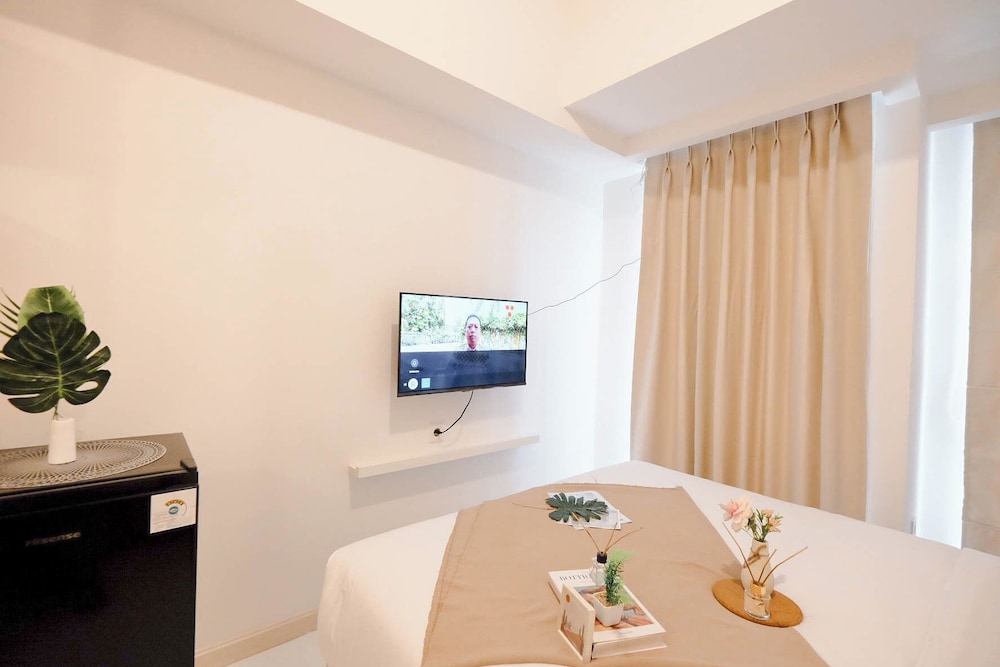 Basic Look Studio (No Kitchen) Apartment Tokyo Riverside Pik 2