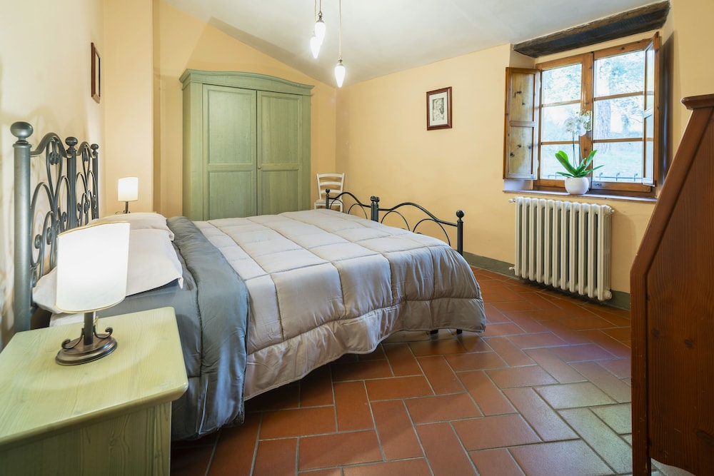 Villa La Grotta