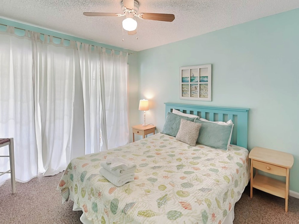 Sea Walk Cottage by Tybee Vacation Rentals