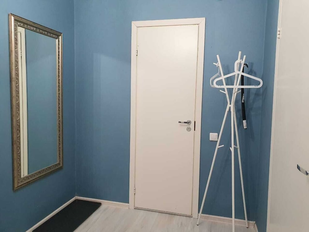 Lux Premier view 3