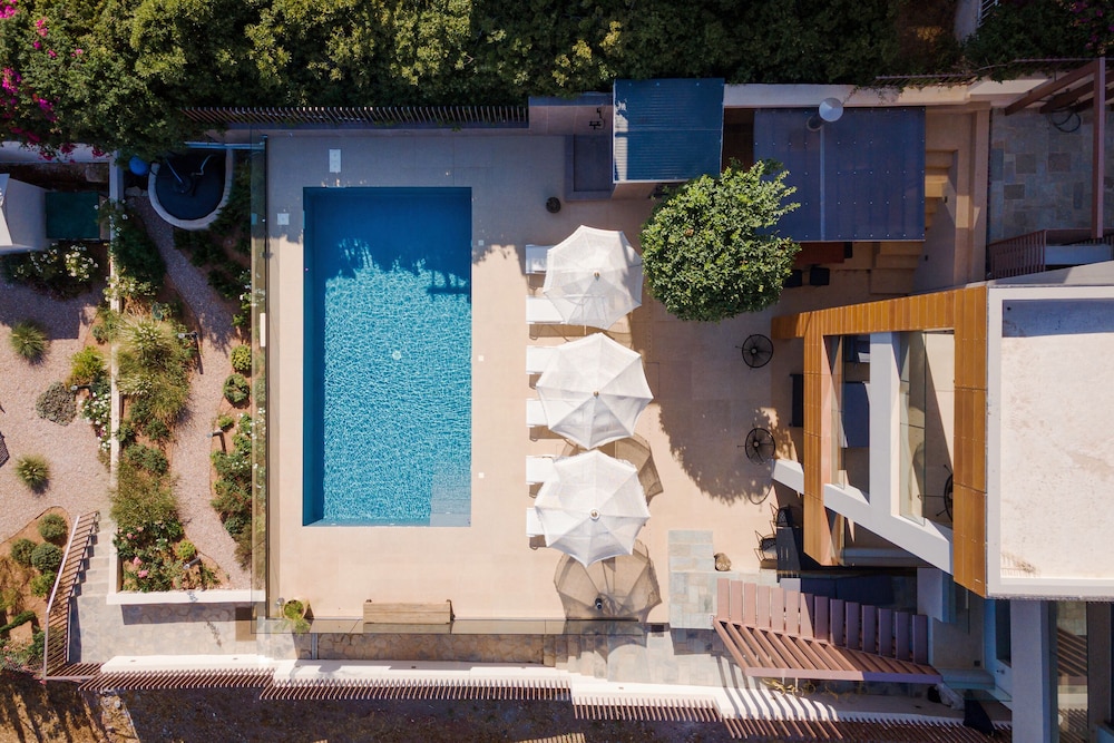 Villa Nefeli Athenian Riviera