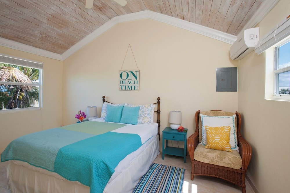 Seaside Sanctuary: Private Estate With Heated Pool
