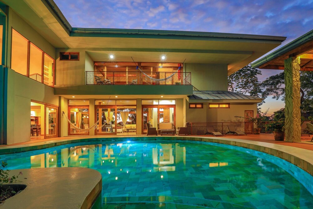18 Sleep With Pool Private Villa