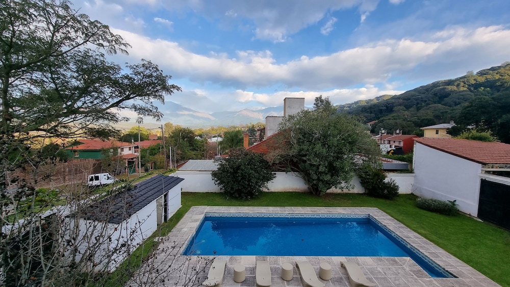 El Cerquero, Guest House