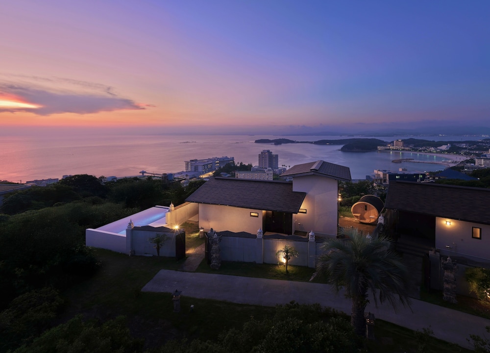 Crystal Villa Shirahama Oceans Dog Resort