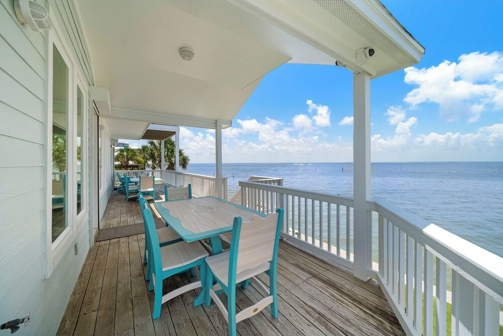 Blue Marlin Bayfront Retreat by Ryson Vacation Rentals