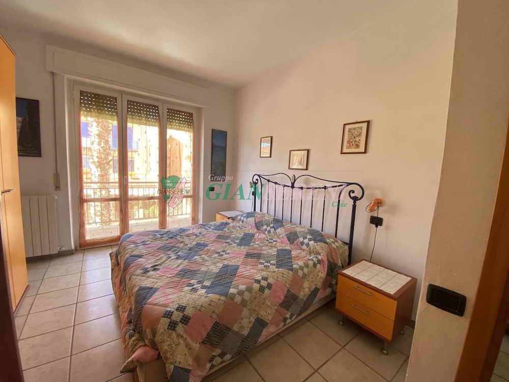 Central Area Close to the Beach-rif Franco