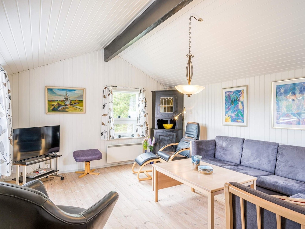 6 Person Holiday Home in Henne