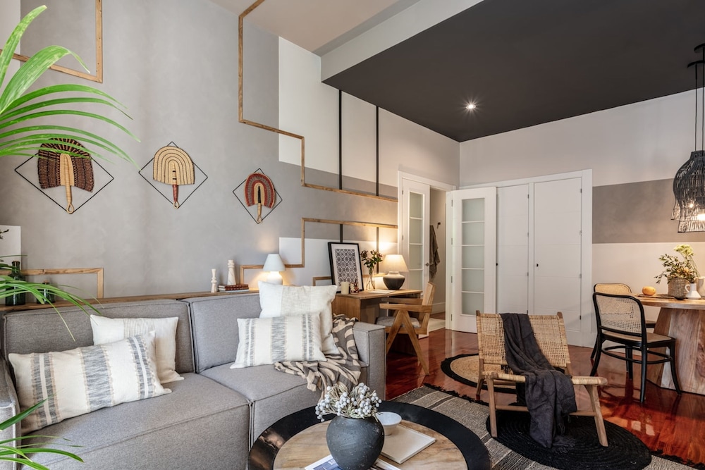 Azreg - 2 Bedrooms in Chamber