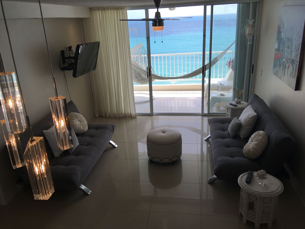 Ocean View Gorgeous 1 Bedroom Apt