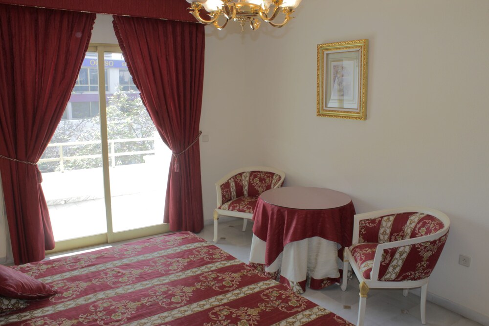 hotel room