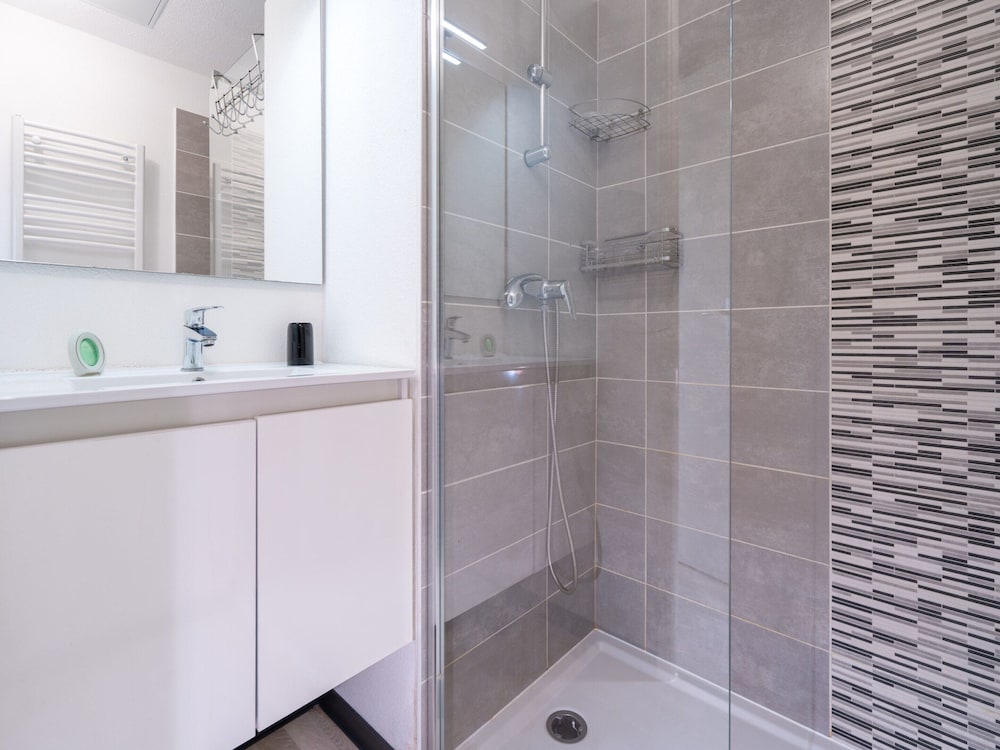 Cozy Beachside Villa in Serignan