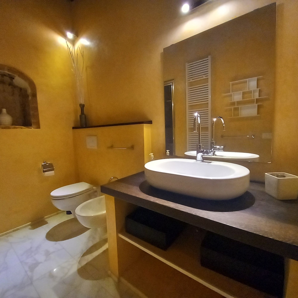 Pepi 64 in Firenze With 2 Bedrooms and 1 Bathrooms