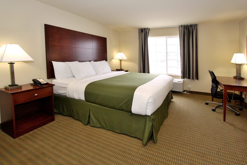 Cobblestone Inn & Suites