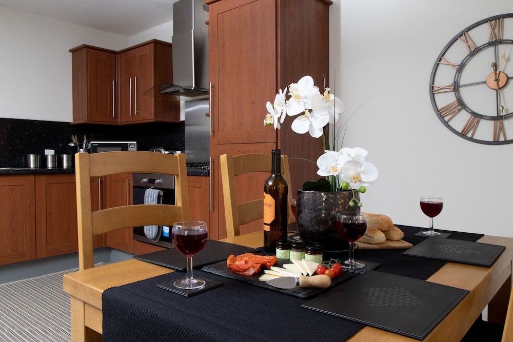 8 Eureka Mews view 4