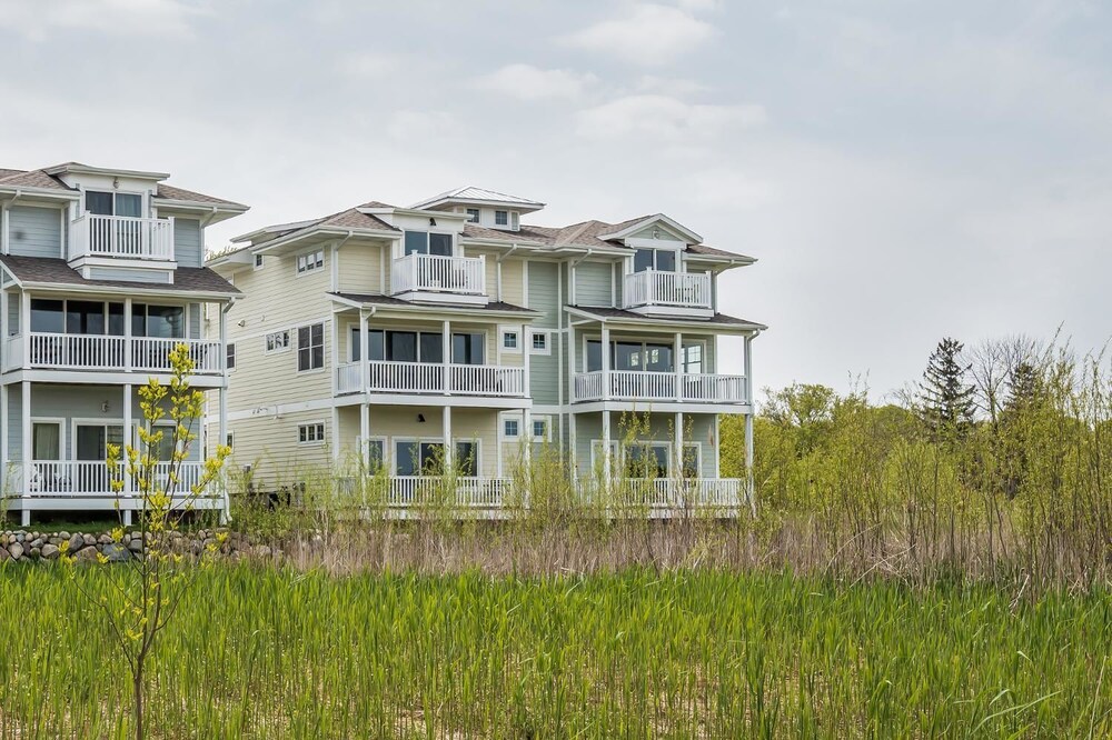 Swing Bridge Condo - Unit 40
