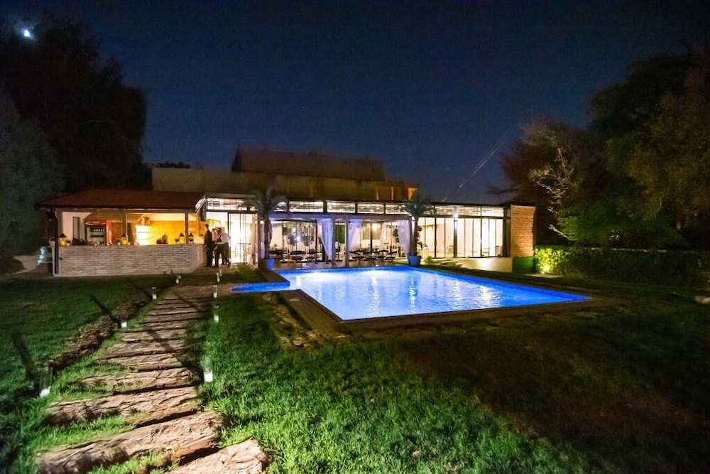 Belgrade Hills Villa and Suites