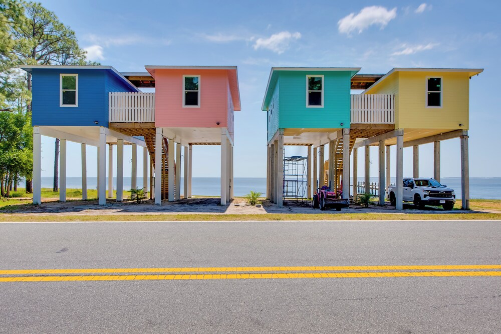 Beachfront Retreat w/ Dock in Lanark Village!