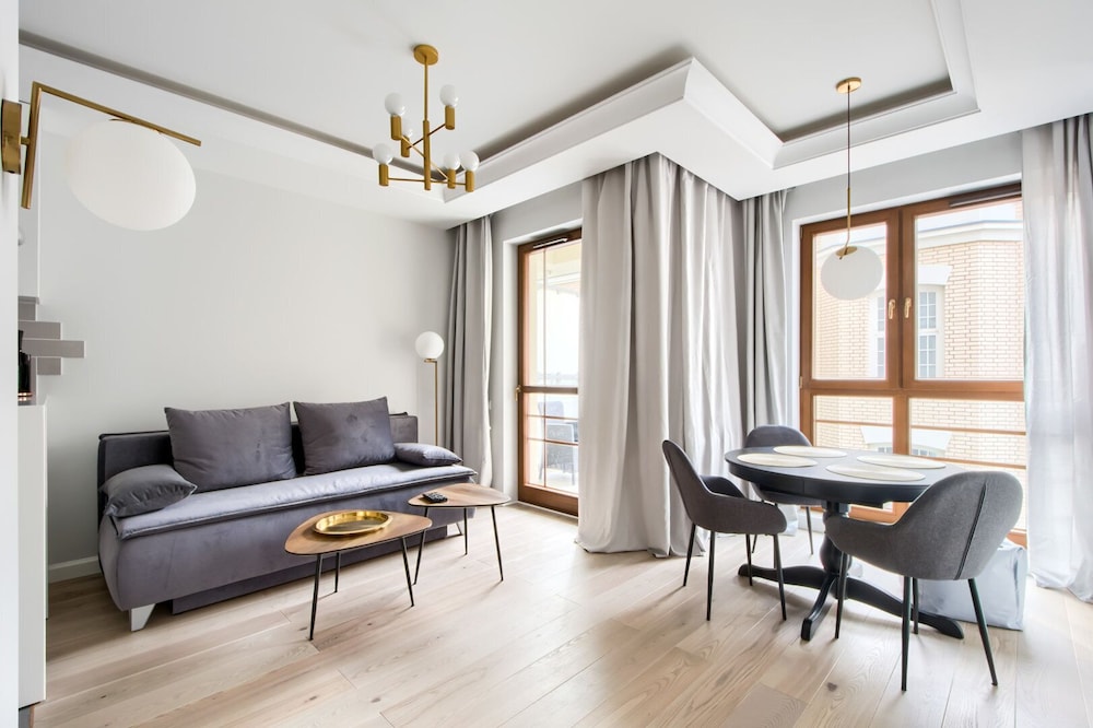 Frey Homes Siedmiogrodzka Apartments view 5
