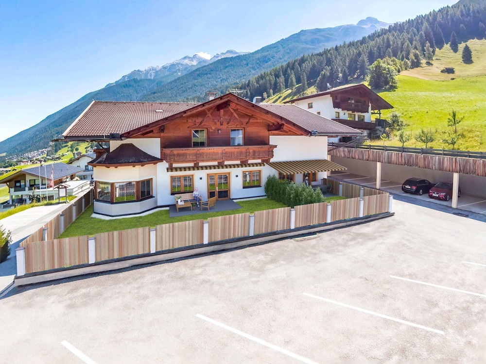Apartment in Stubai With Balcony and ski Room